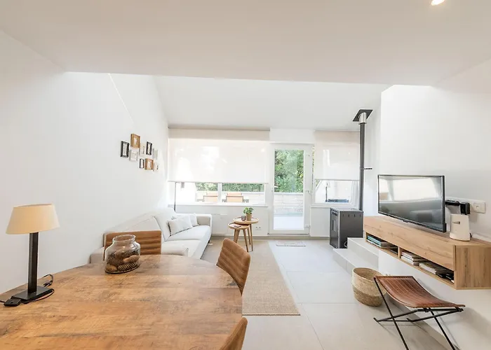 Lovely Duplex With Beautiful Views Apartment *